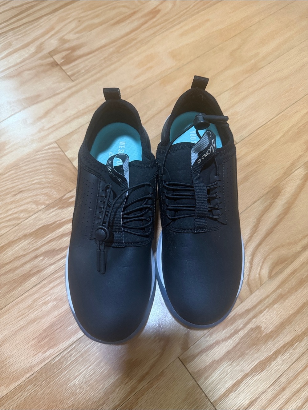 Clove Classic Black Healthcare Shoes White Soles Women's Size 7 NWOB